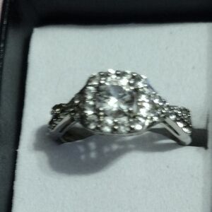 Dazzling Sterling Silver W/White Sapphire Women's Ring Sz 7.25 New LC